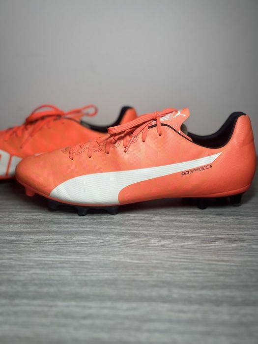 Adidasi puma, pentru fotbal