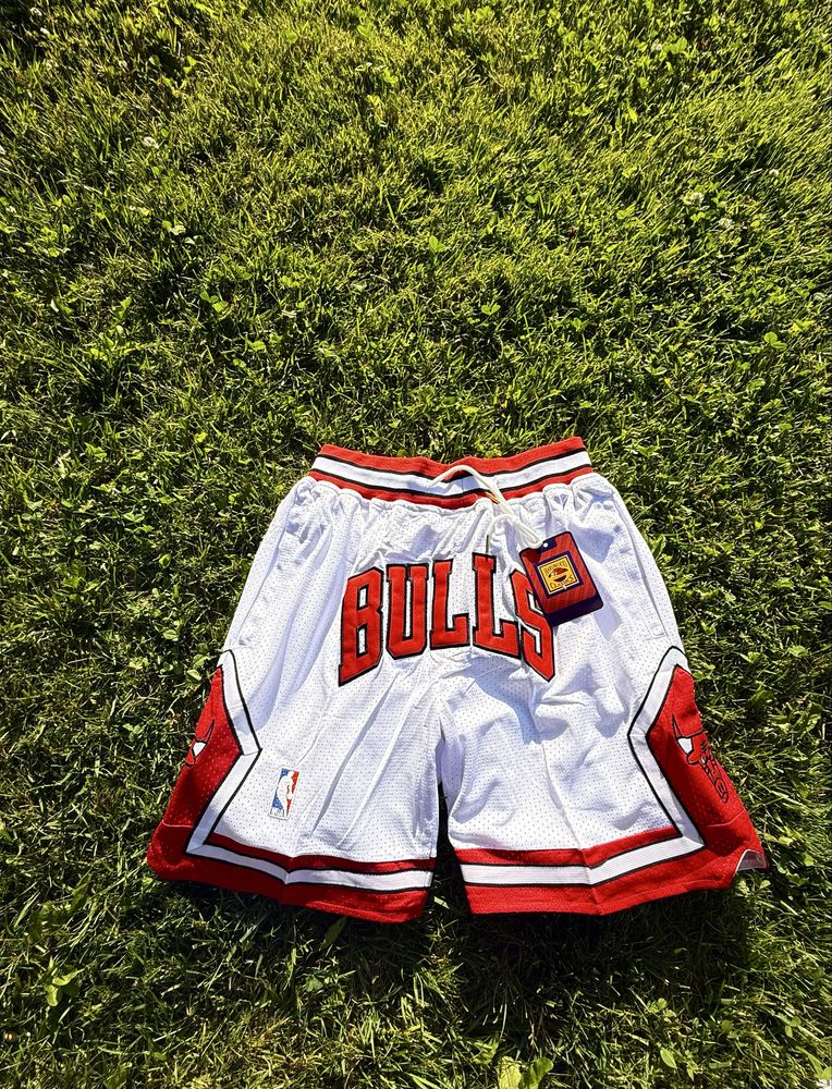 Pantaloni scurti nba