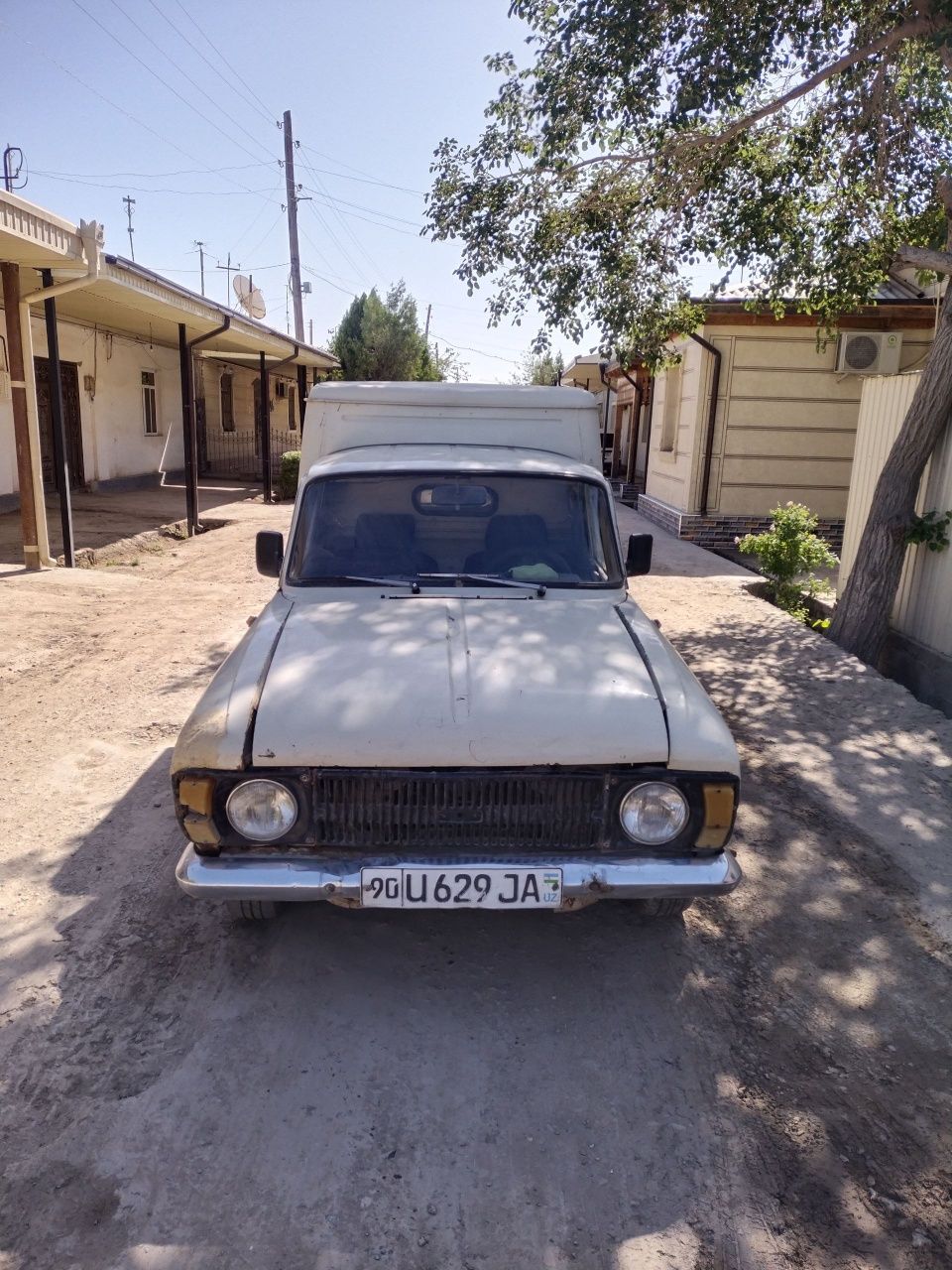 Moskvich Pikap yuk furgon