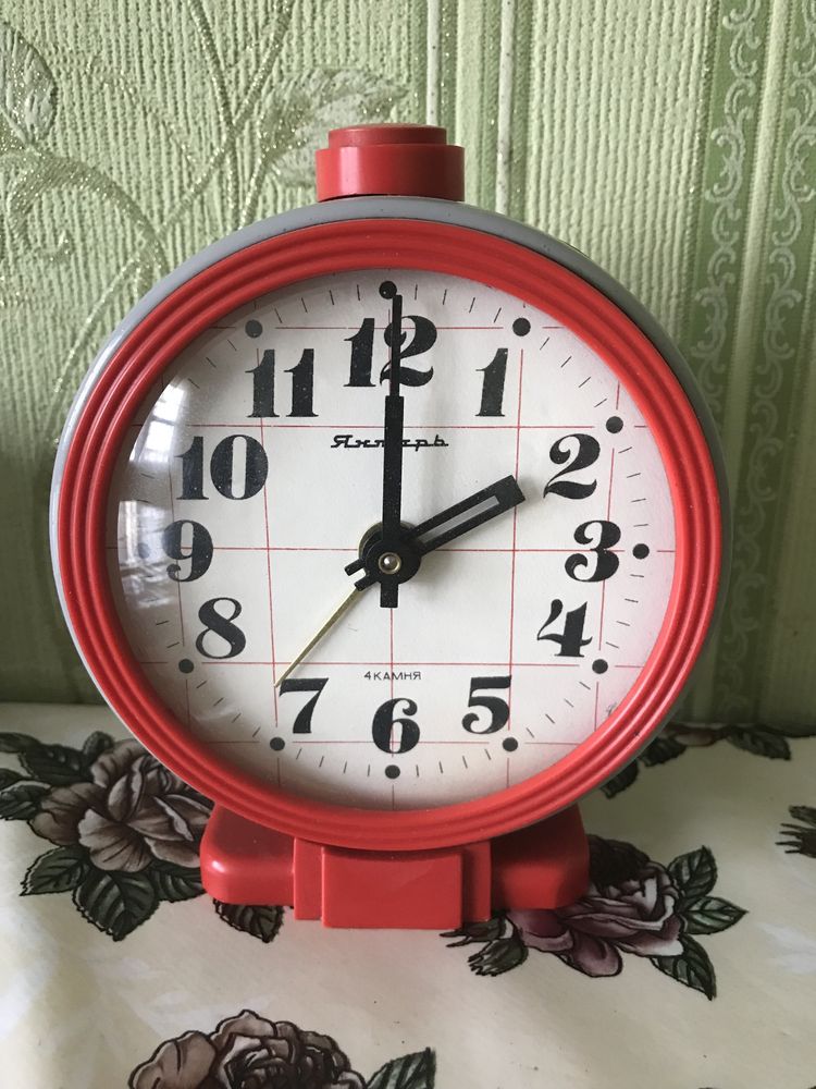 Часы советские механические