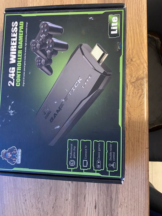 Геймпад с 10 000 играми