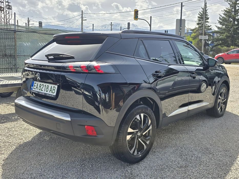 Peugeot 2008 Electric drive/50 kWh/100 kW/Allure Pack/Германия