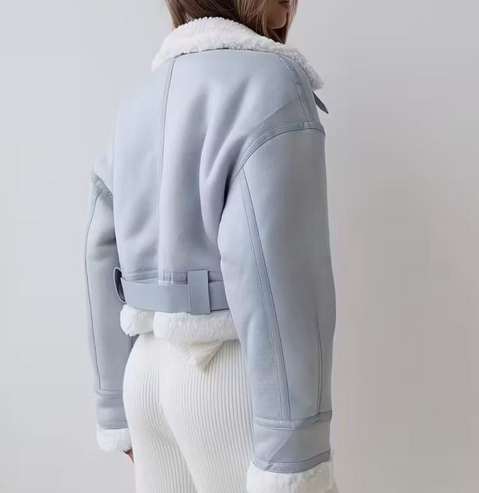 Дамско яке размер С, М