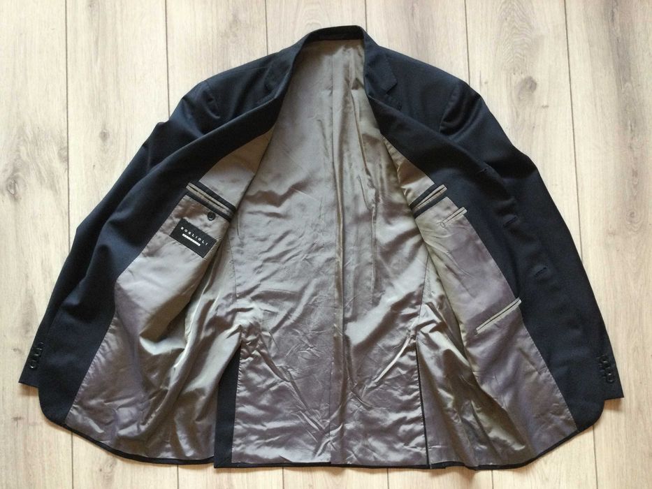 НОВО 100 % оригинално черно сако BOGLIOLI размер 54 / XL от Италия