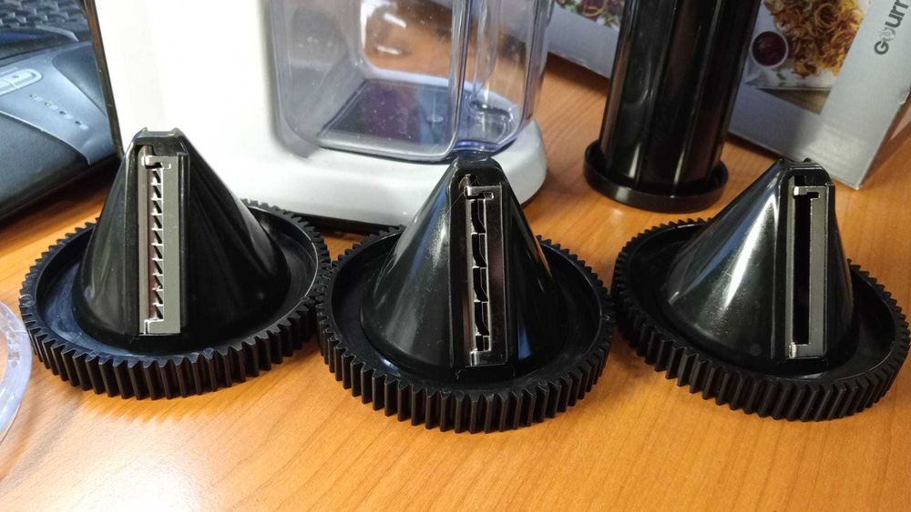 Aparat electric GOURMIA, taiat legume sub forma de spirale, 3 lame Nou
