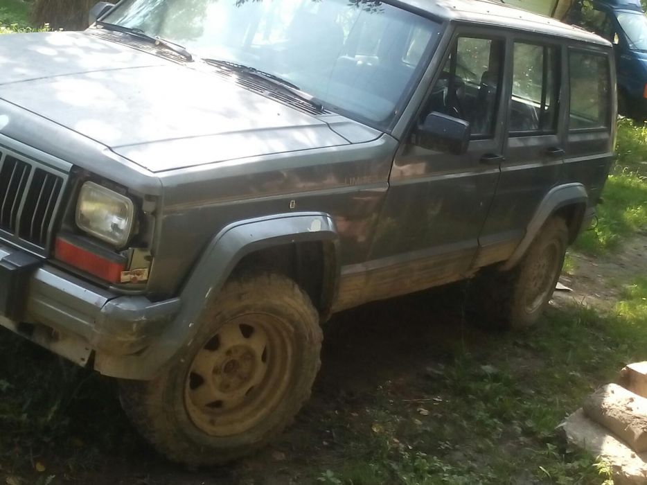 Jeep cheroke 2100 piese