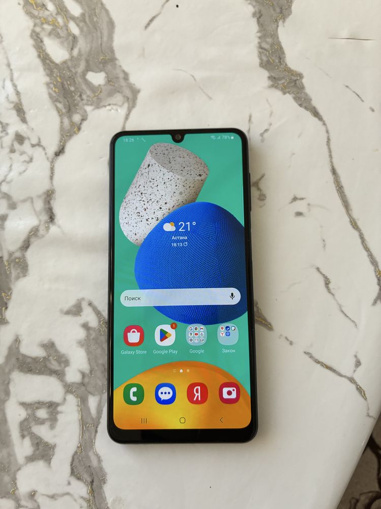 Продам смартфон Samsung Galaxy M32