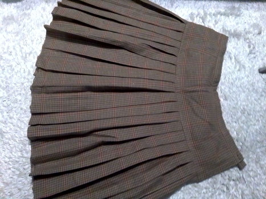 Fusta cu pliuri marime 50