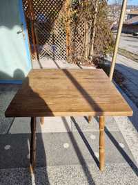 Дървена  квадратна маса