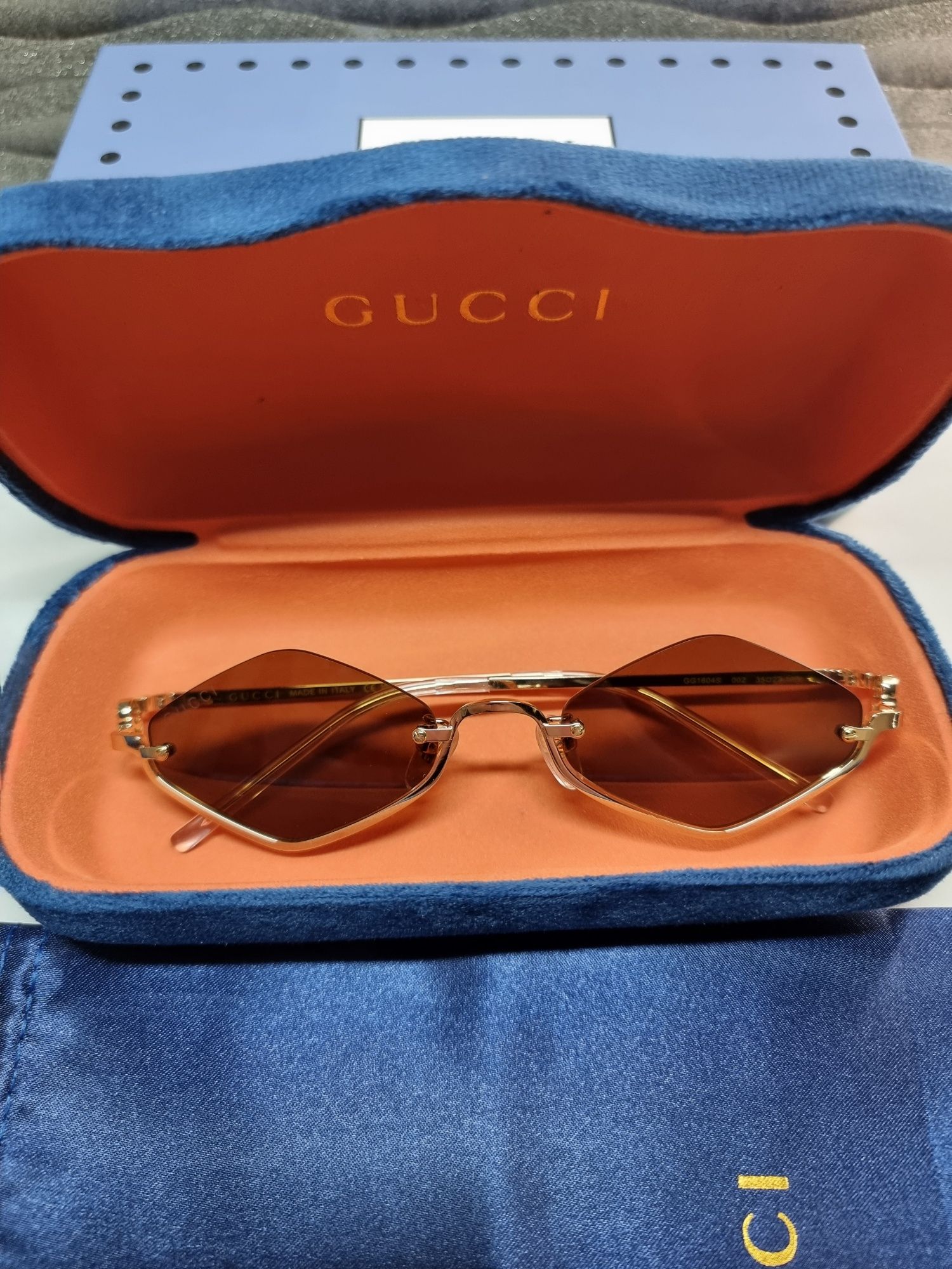 Слънчеви очила Gucci / нови и оригинални