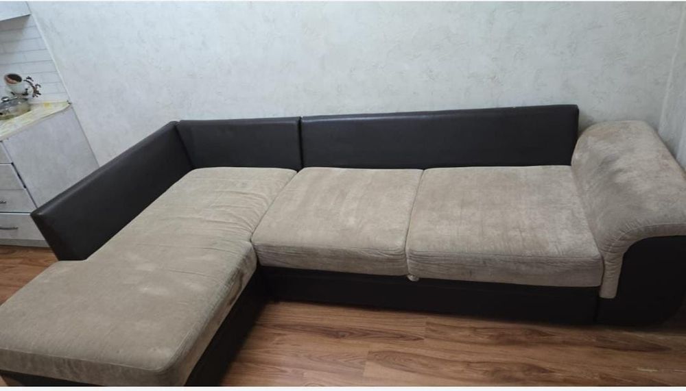Продам диван угловой