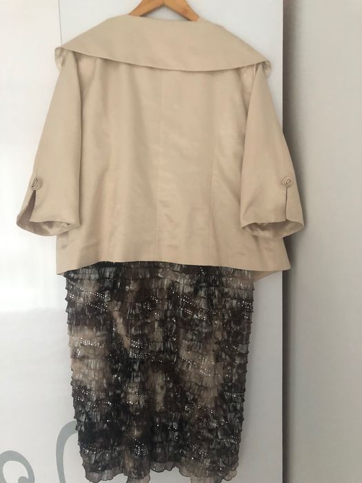 Costum dama mărime 52- culoare crem, rochie și sacou