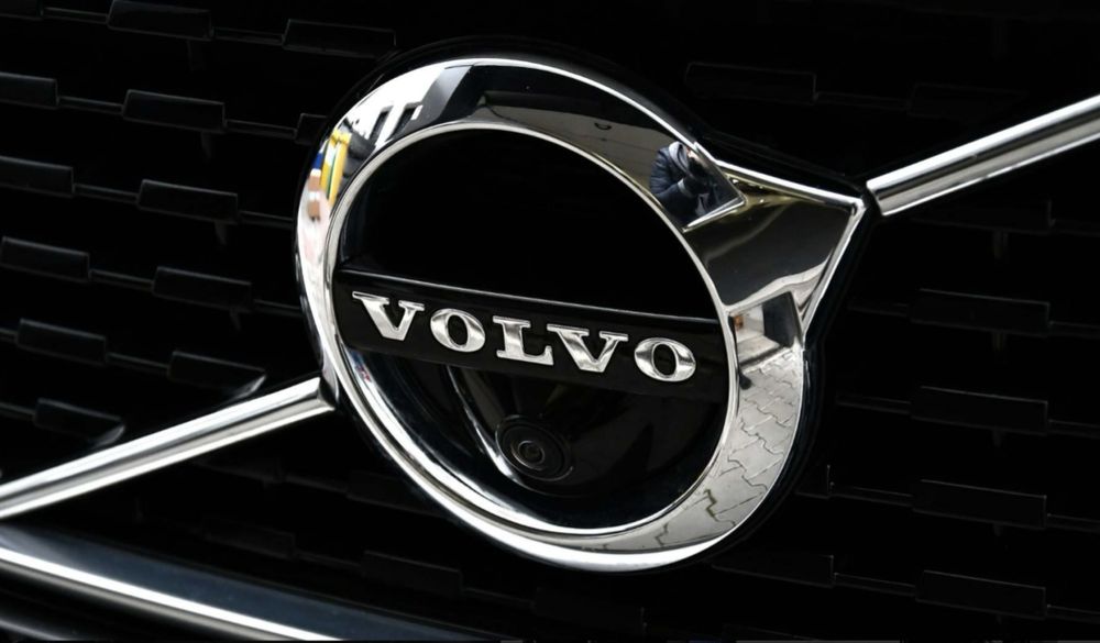 Volvo s90 t6 r design