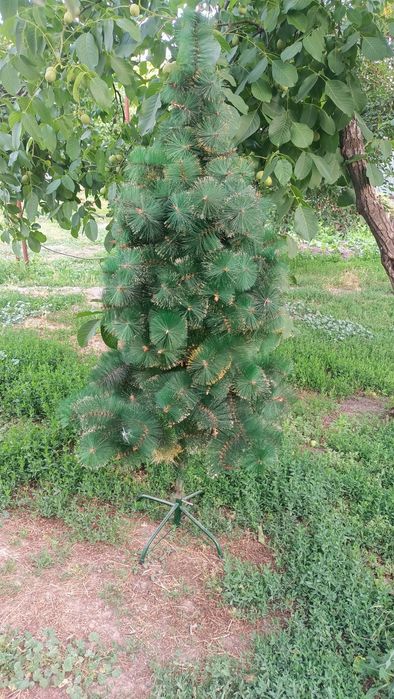 Ёлка искусственная