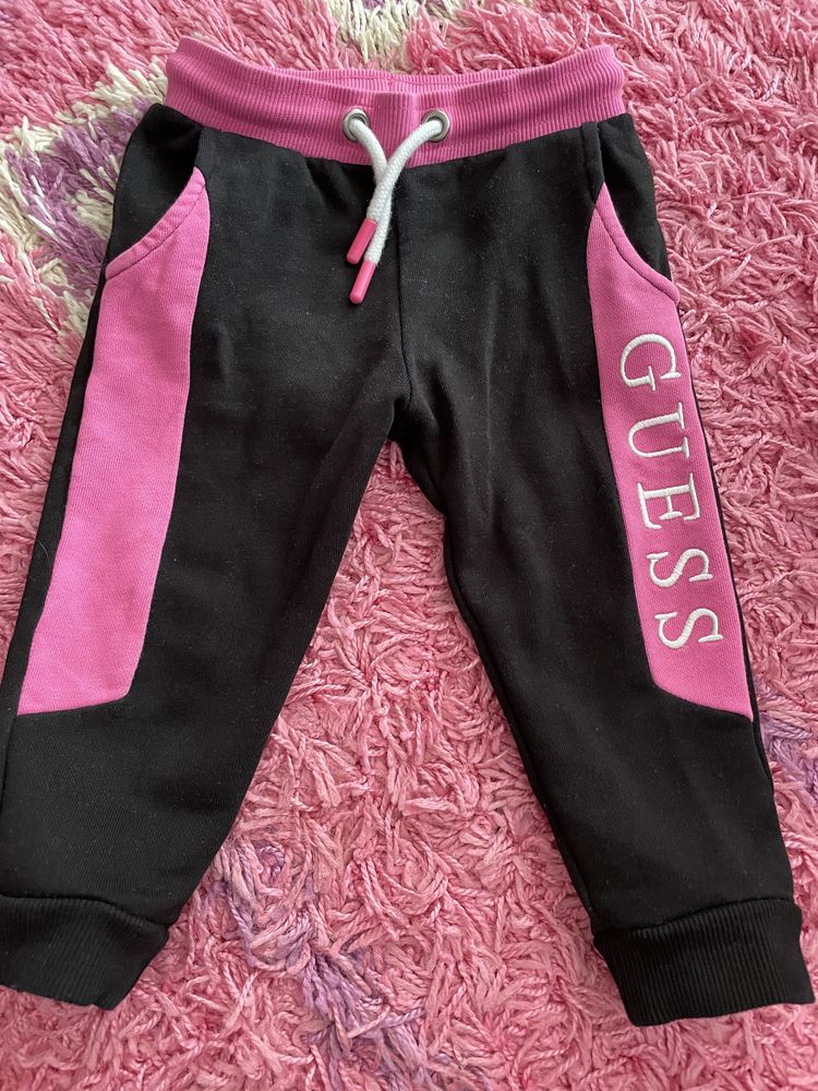 Pantalonii guess marimea 92