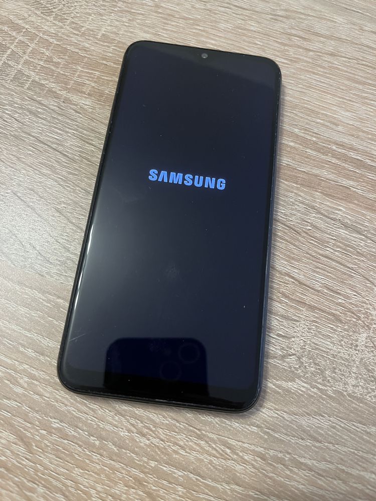 Телефон Samsung A 20 e