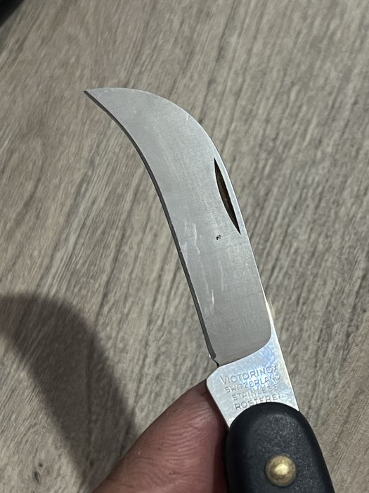 Briceag victorinox pr altoit