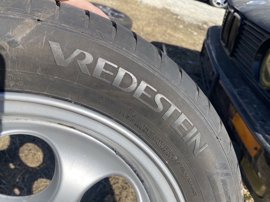 Гуми 175/65/15 Вредщайн