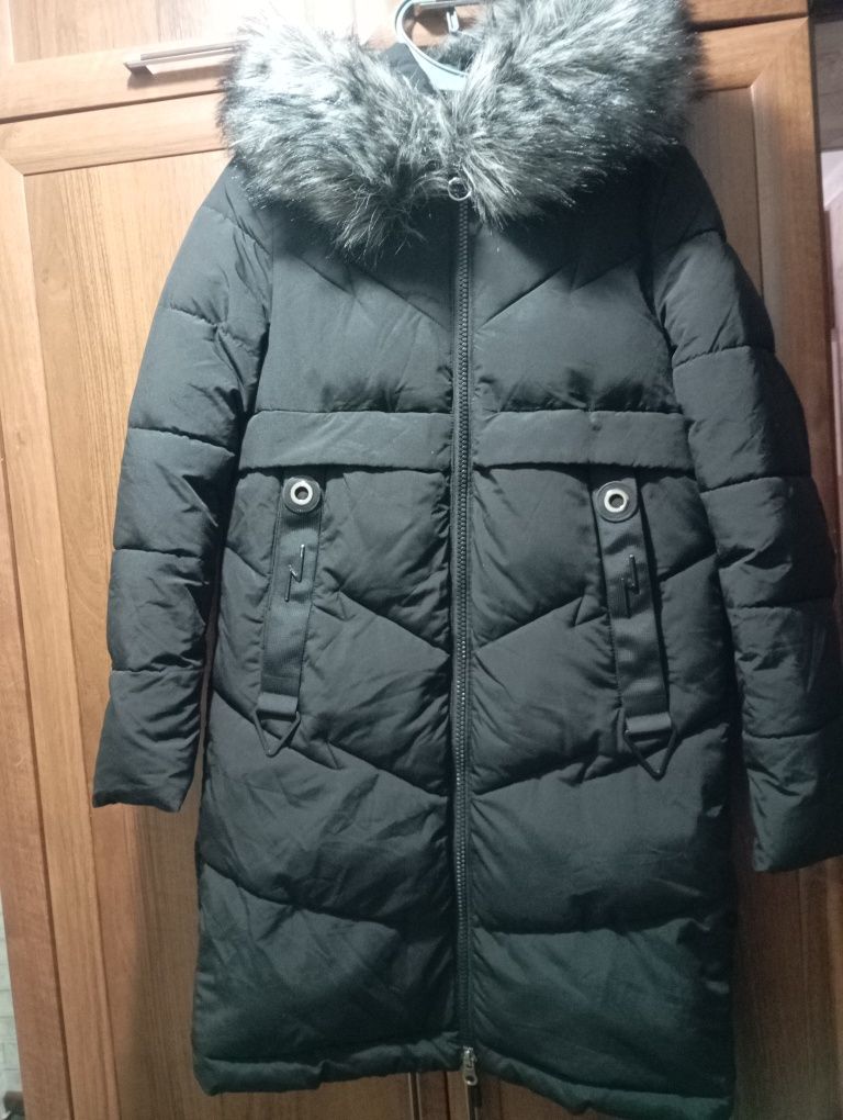 Теплая зимняя куртка для подростка на девочку