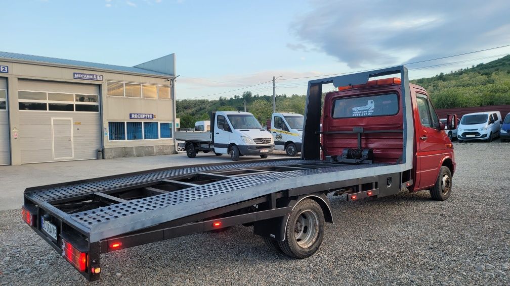 Autoplatformă mercedes sprinter 2.7 cdi 3.5 tone an 2002.