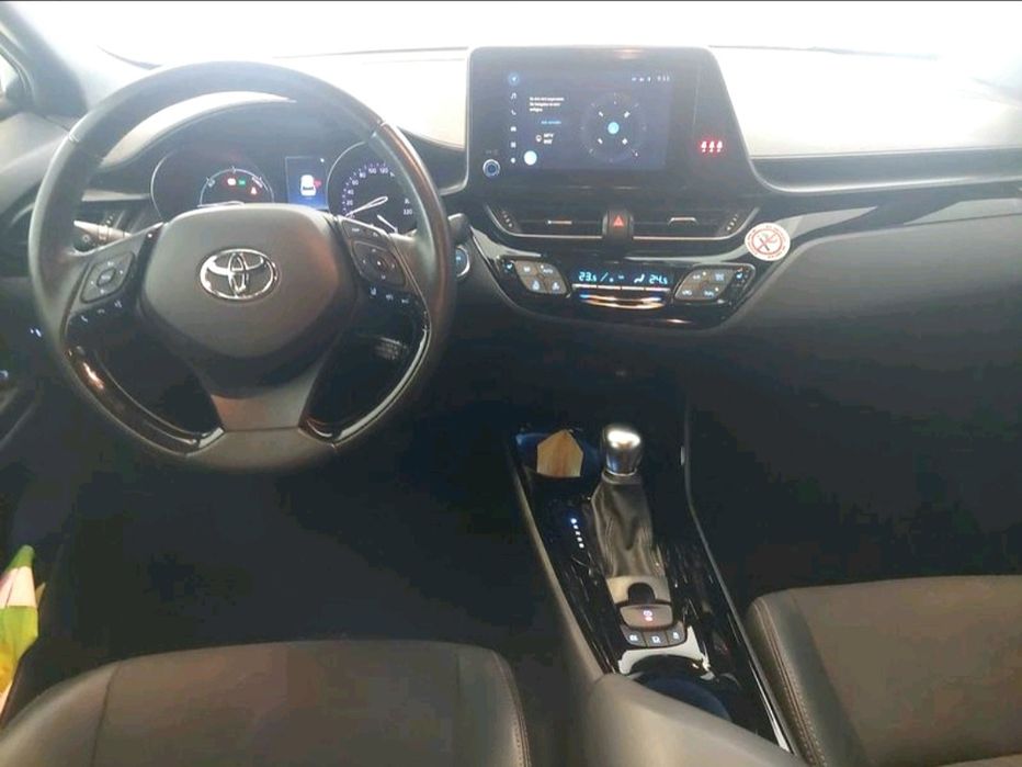 Toyota C-HR 1.8 hybrid