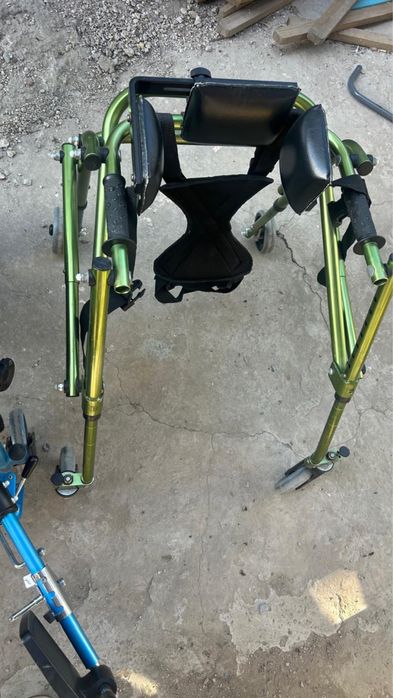 Ходунок для детей инвалидов