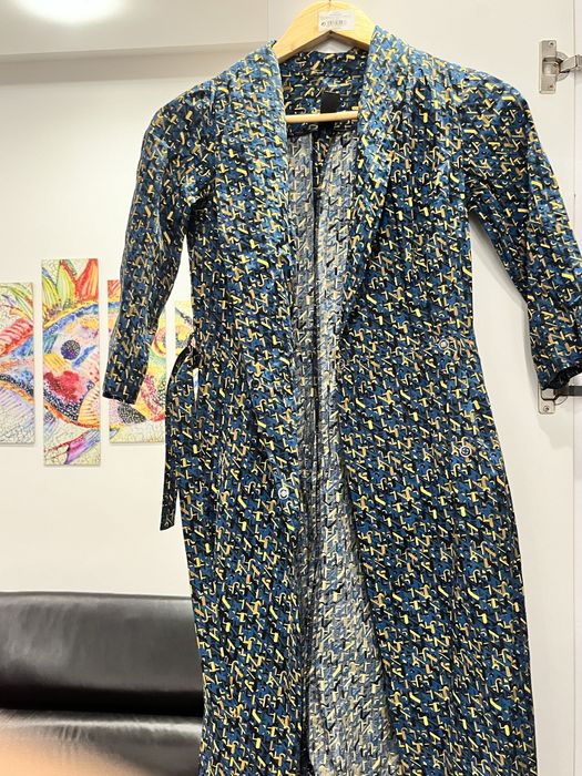Rochie camasa petrecuta cu maneci