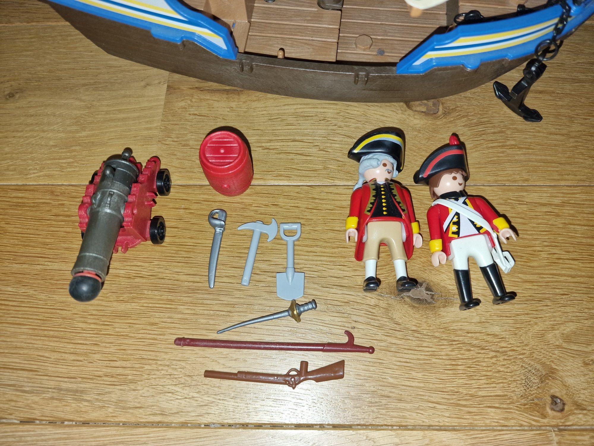 Playmobil британски военен кораб