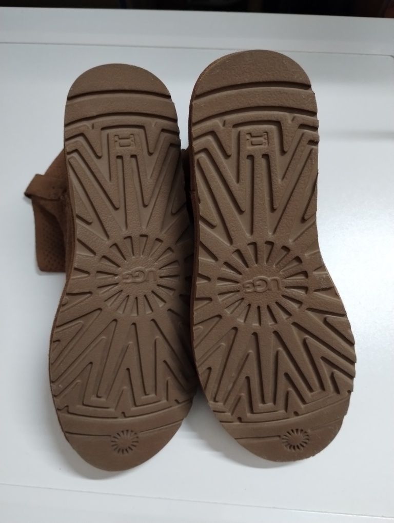 Pantofi UGG W Classic Unlined Mini Perf 1016852 W/Taw