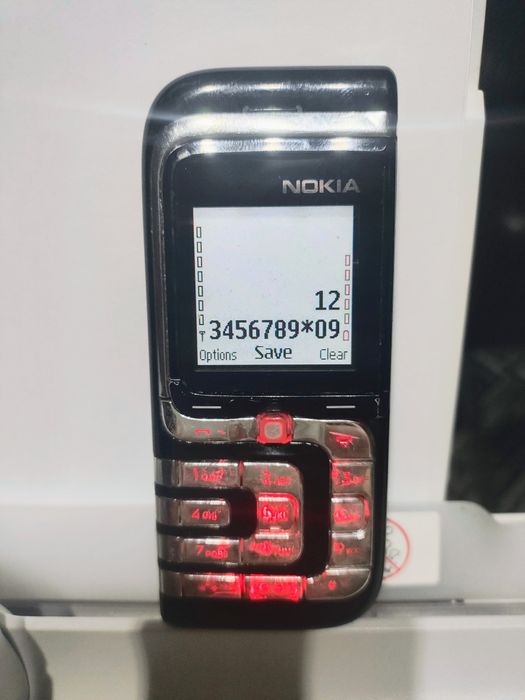 Nokia 7260 ( decodat, aproape impecabil)