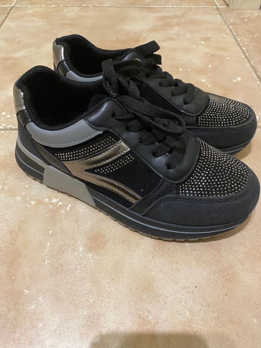 Дамски стилни маратонки