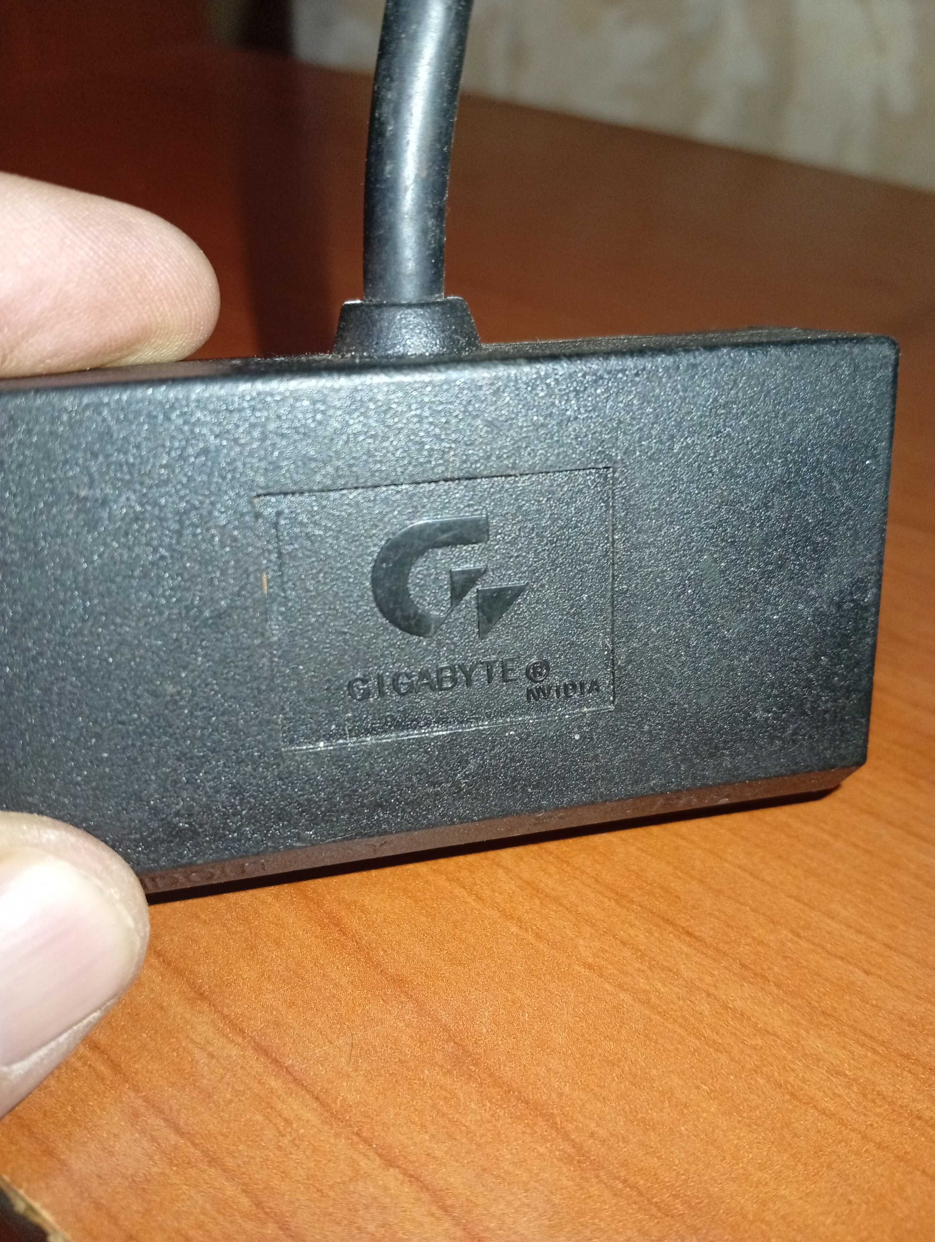 adaptor gigabyte s-video 9 pini