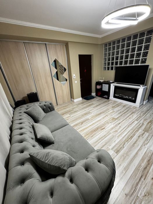 Vand apartament 3 camere Bucureștii Noi
