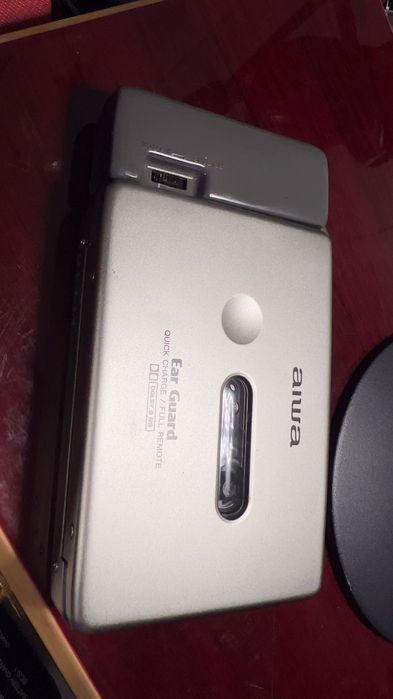 Casetofon stereo Slim Aiwa HS-PX557 Walkman.