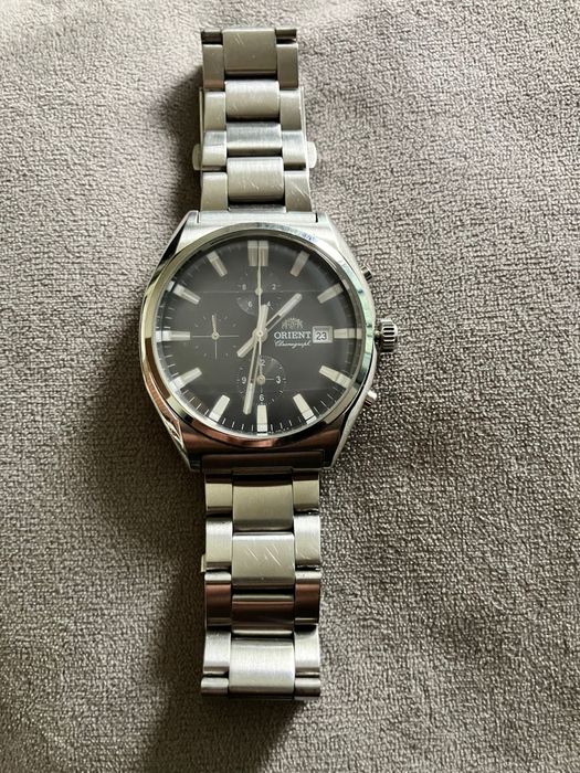 Vand ceas Orient si Michael Kros