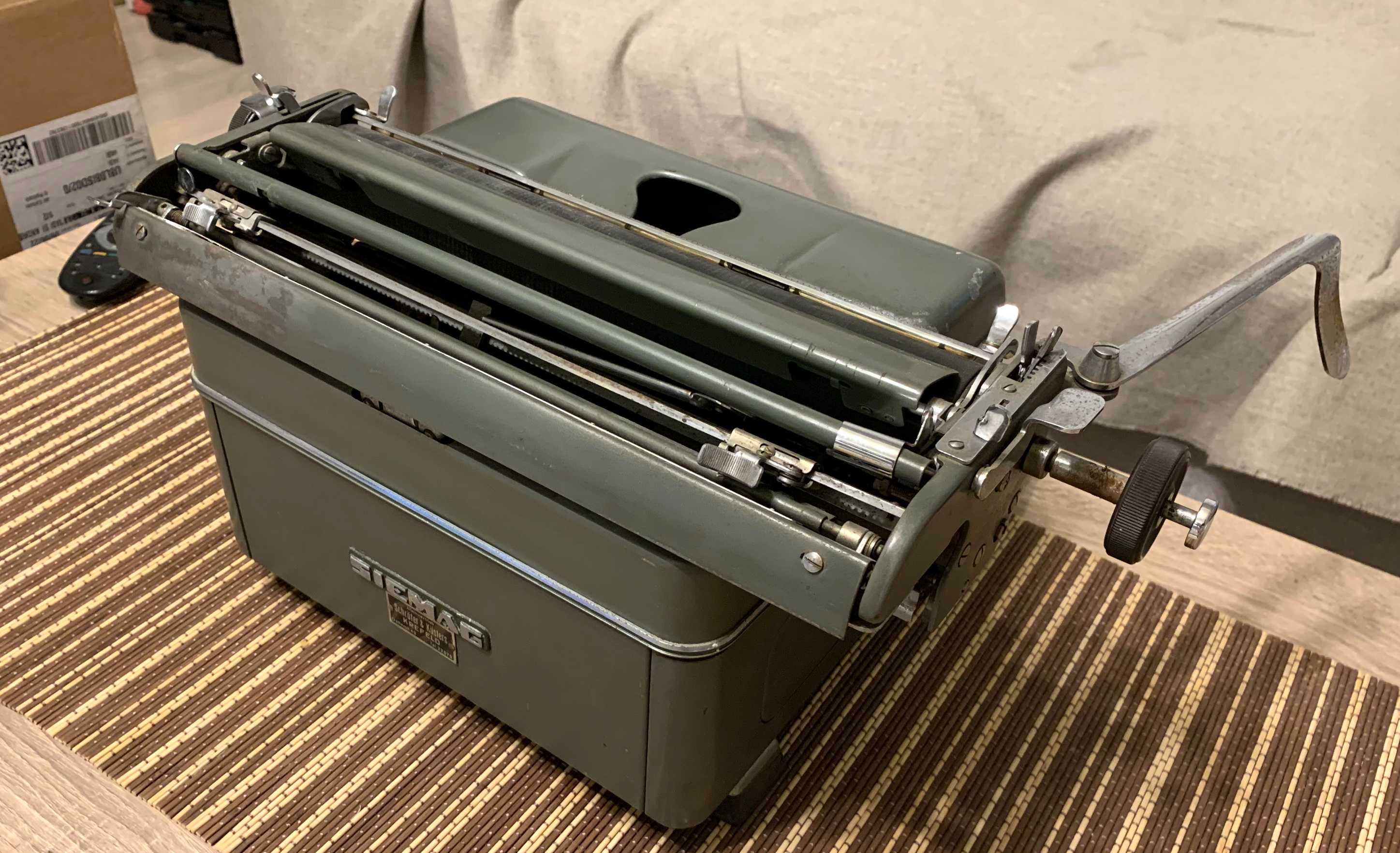 Masina de scris mecanica Siemag , anii 40 germania - vintage