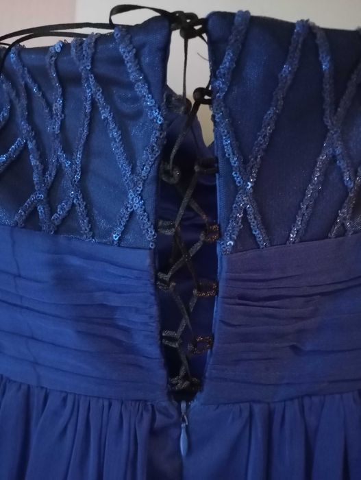 Рокля за абитуриентски бал