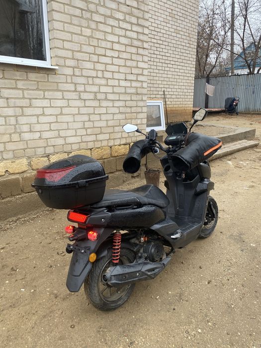 Продам мопед танк на полном ходу вложения нету