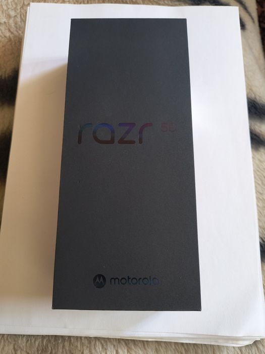 Смартфон Motorola Razr 50,Dual SIM,8GB RAM, 256GB, 5G, Koala Grey