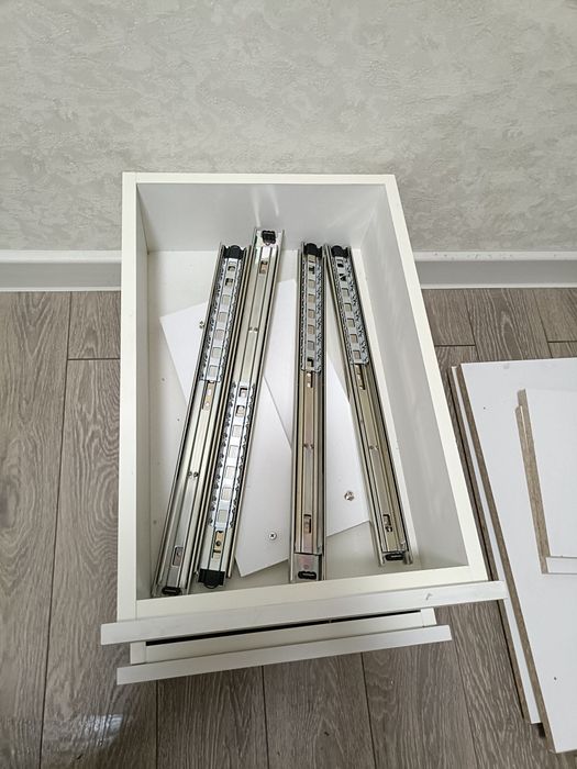 Направляющие с выдвижными ящиками новые