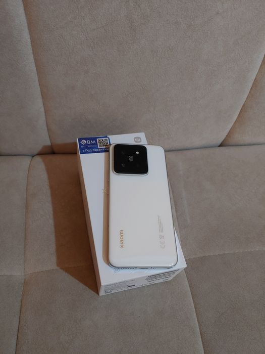 Xiaomi 14 12/512 Global