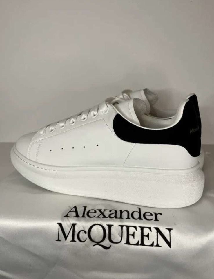 Adidasi Alexander MQ