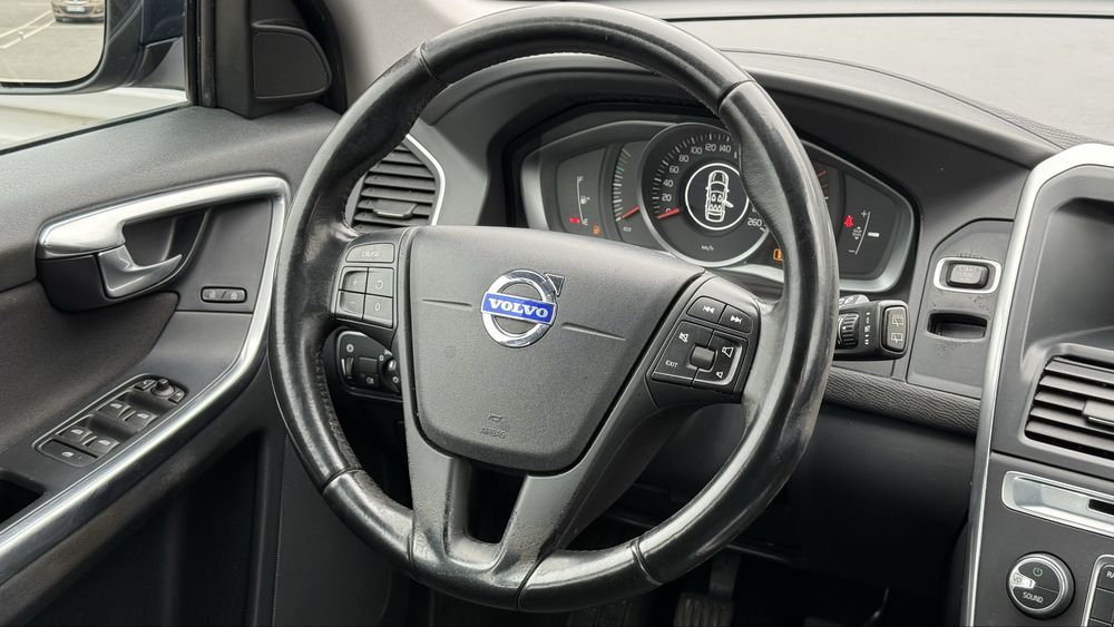 Volvo XC60 D3 08.2014 Unic proprietar de noua