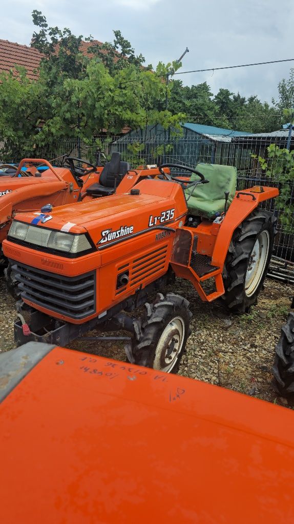 Tractor japonez 21 24 hp yanmar iseki kubota hinomoto cu freza