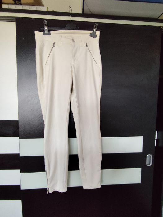 Pantaloni piele marimea 34