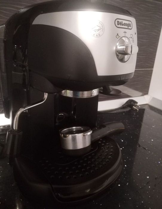 Espressor DELONGHI cafea macinata manual