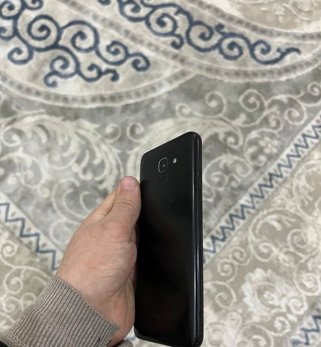 Samsung J6 ideal holatda