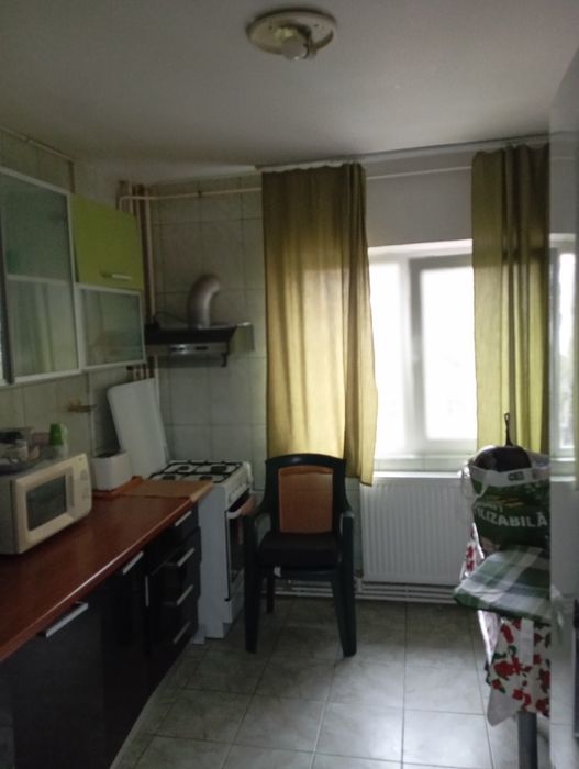 Vand apartament 3 camere M21