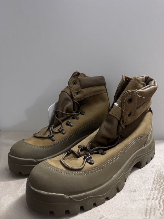 Bocanci militari Bates