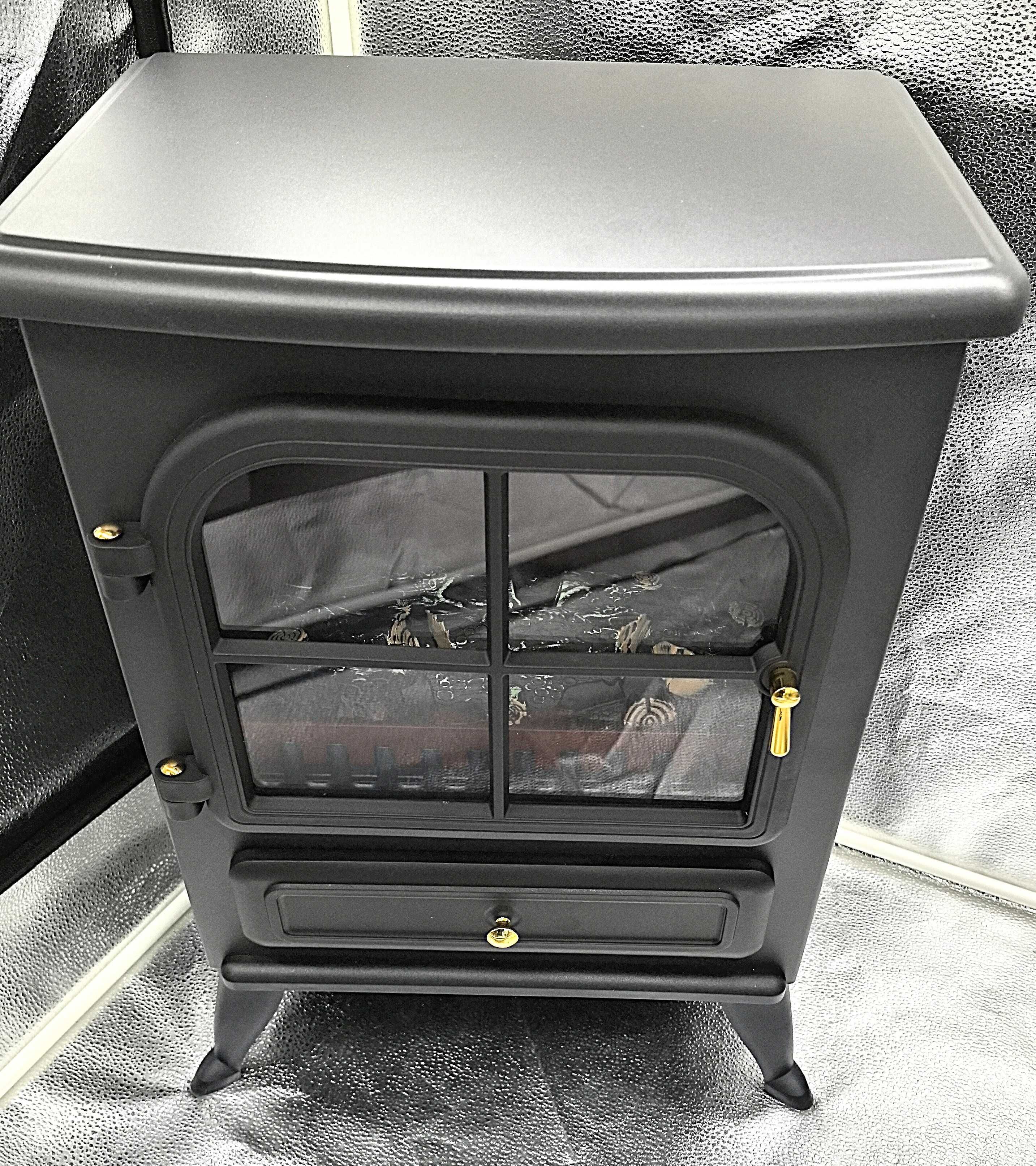 Semineu electric 1850W, design rustic, ideal pentru 30 mp!